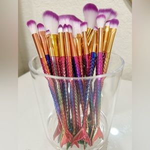 17 Mermaid Makeup Brush Set